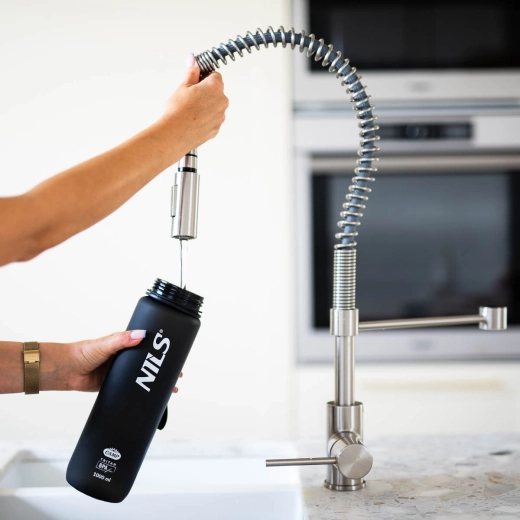 Bequemes Befüllen und Kontrolle der Flüssigkeitsaufnahme