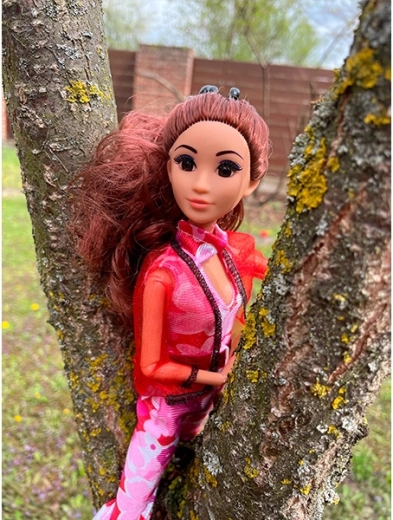 Voll beweglicher Körper für kreatives Posieren