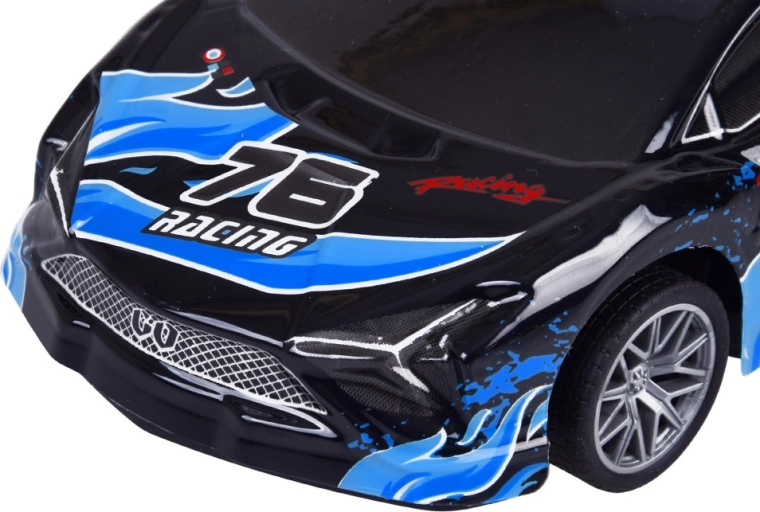 Gummireifen und einstellbare Spur