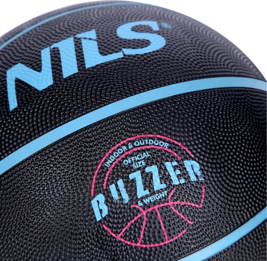 Bereit für das Spiel draußen und in der Halle