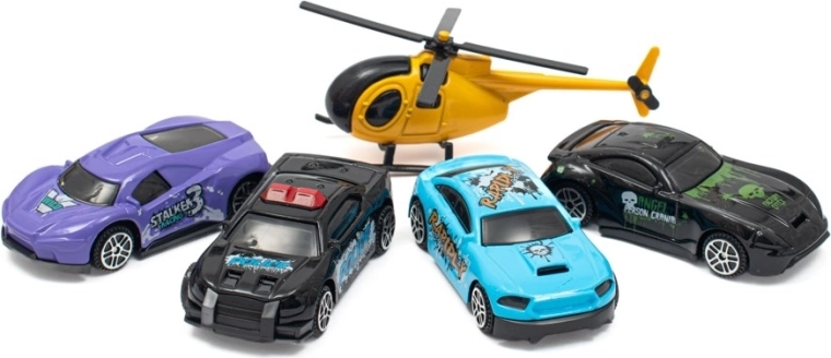 Landeplatz, Tankstelle und Fahrzeugpark