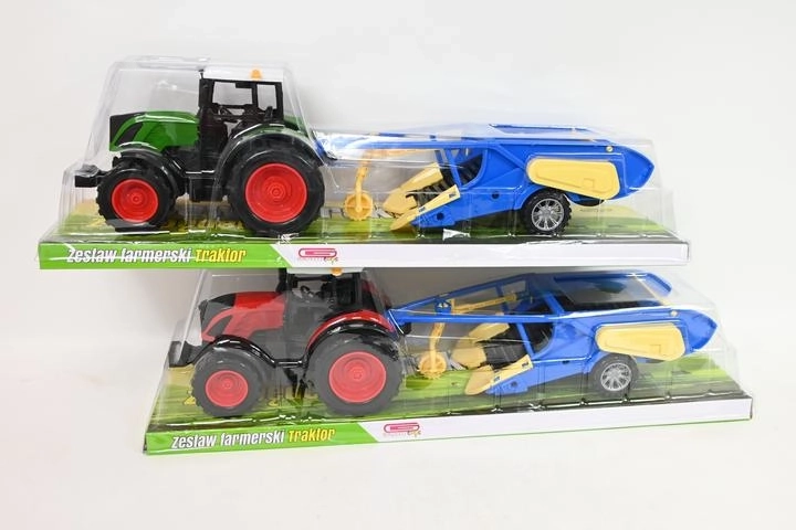 Traktor mit landwirtschaftlichem Gerät
