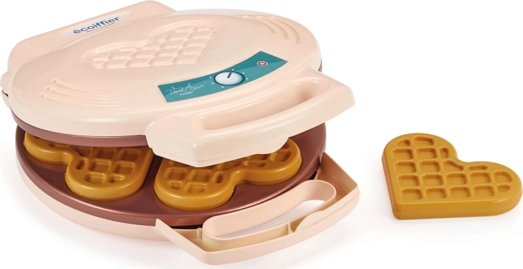 Frühstück im Handumdrehen: Toast und Herzwaffeln