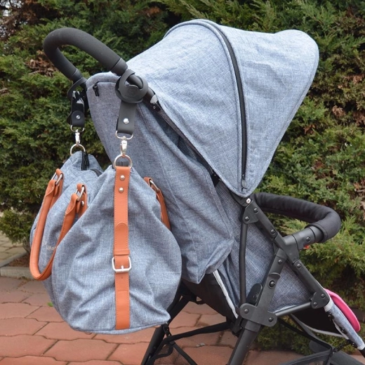 Freie Hände zum Führen des Kinderwagens
