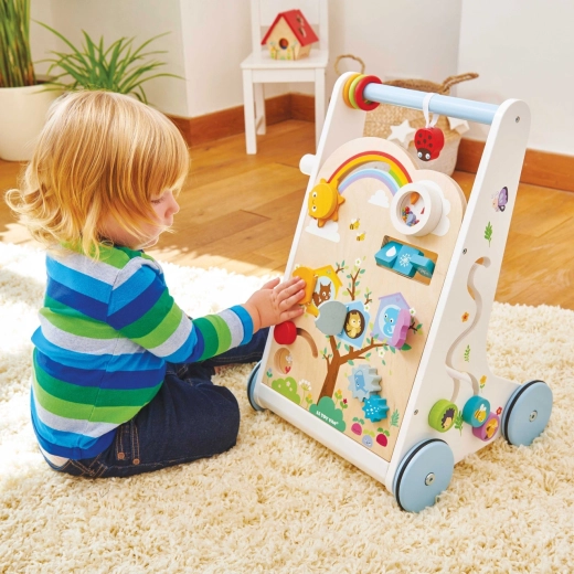 Holz und verspieltes Design