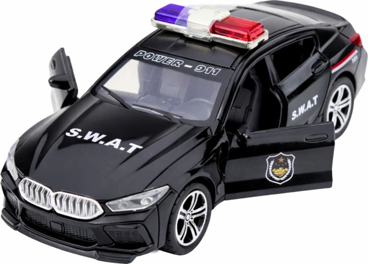 Öffnende Vordertüren für taktisches Spiel