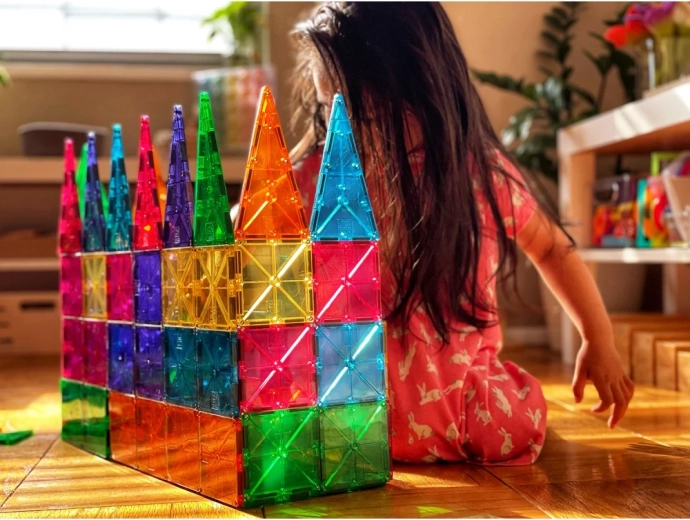 Kompatibel mit allen Magna-Tiles Baukästen