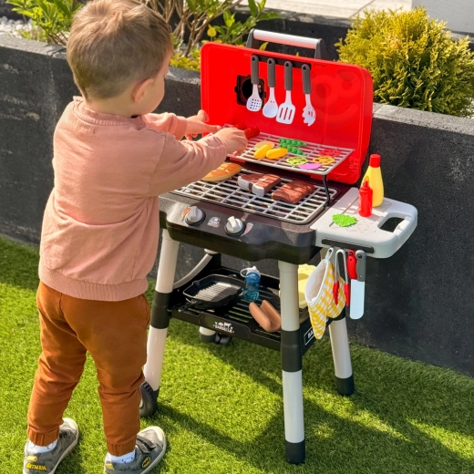Leicht zu verschiebender Grill