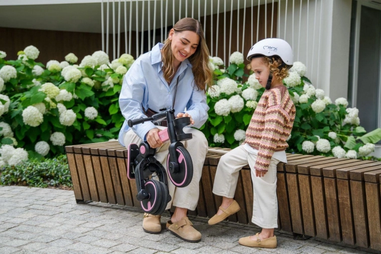 Klappbarer Rahmen und Lenker per Knopfdruck