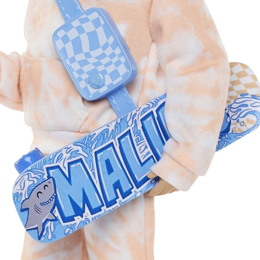 Stadtspaß mit Skateboard