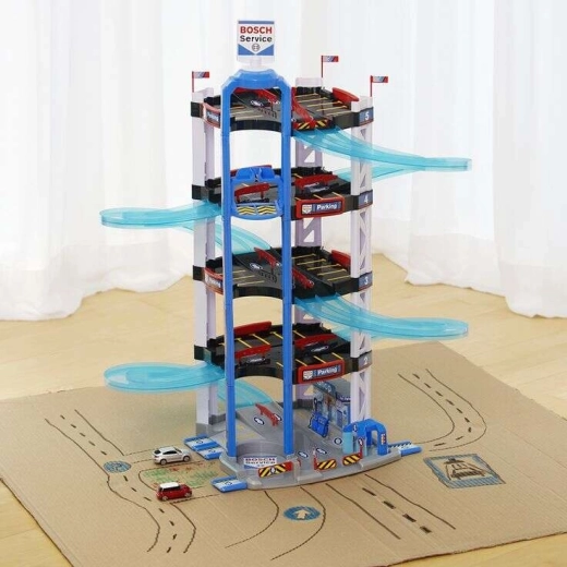 Fünf Etagen Rennspaß