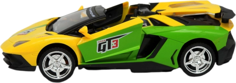 Realistische Details und Gummireifen