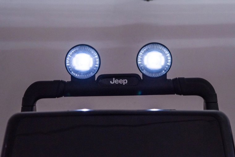 LED-Lichter für realistisches Aussehen und bessere Sichtbarkeit