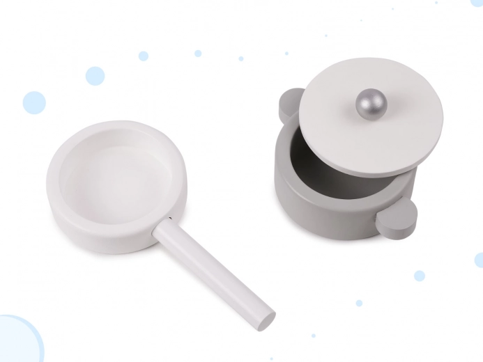 Umfangreiches Zubehör aus robustem Holz