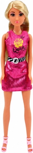 Elegantes rosa Outfit und lange blonde Haare