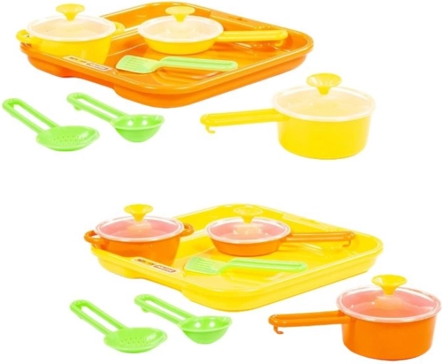 Serviertablett mit Kinder-Geschirr