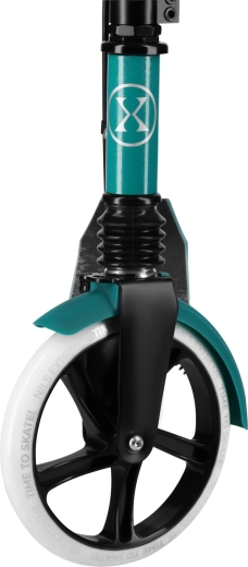 Sanfte Fahrt dank großer 200-mm-Räder und ABEC 9