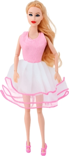 Große Puppe bereit für die Modenschau