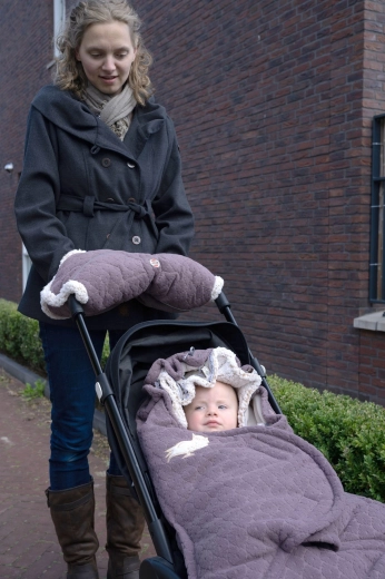 Universell einsetzbar für Kinderwagen mit durchgehendem Schiebegriff