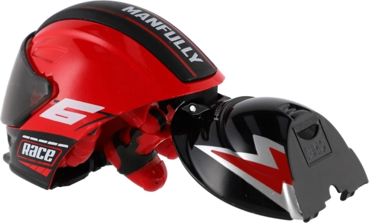 Abnehmbarer Helm für mehr Realismus