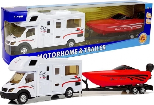 Spielzeugwohnwagen mit rotem Boot und Schwungrad 1:48