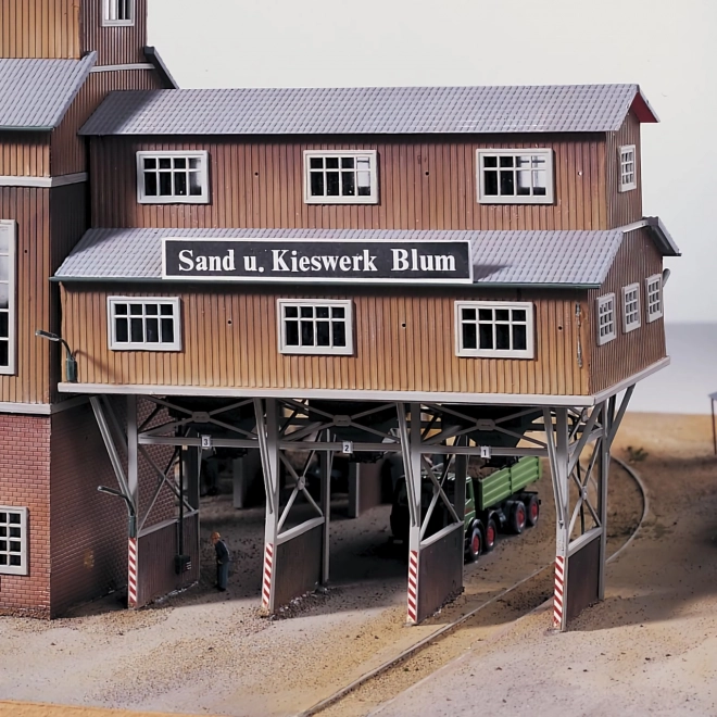 Piko Authentic Edition Verladebrücke Sandgrube E. Blum - 61123