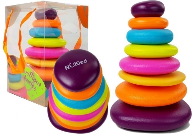 Bunte Pyramide mit Ringen für Kinder