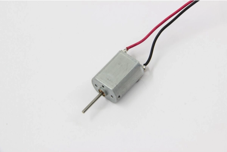 Elektromotor C-17E für Staggerwing Mini