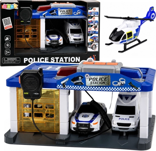 Polizeistation mit Garage, Autos, Helikopter und Funkgerät