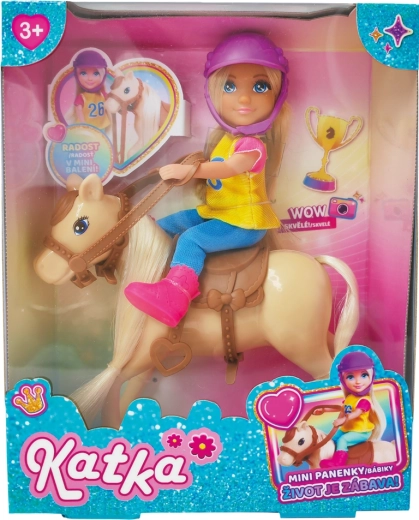 Puppe mit Pferd für kreatives Spielen