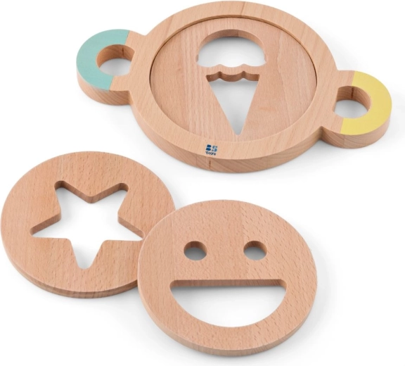 Set aus Holzstempeln für den Sand
