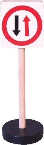 Holz-Verkehrsschild – Vorrang des Gegenverkehrs BABU