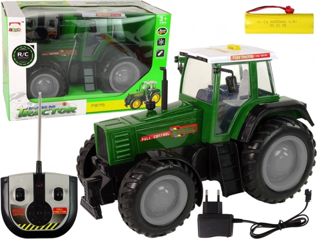 Grün‑schwarzer RC‑Traktor 38 cm mit Fernsteuerung