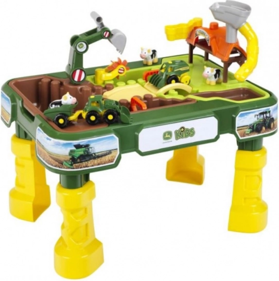 Kinderspieltisch auf dem Bauernhof