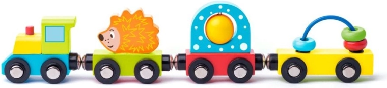 Holzeisenbahn mit Igel und Spielzeug von Woody