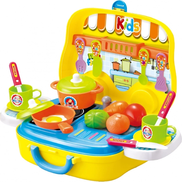 Küchenkoffer in Autoform für kleine Köche