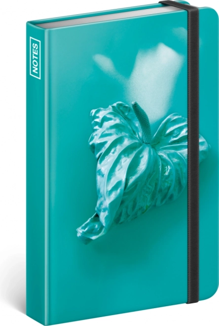 Elegantes liniertes Notizbuch mit Herzmotiv von Andrea Katonová