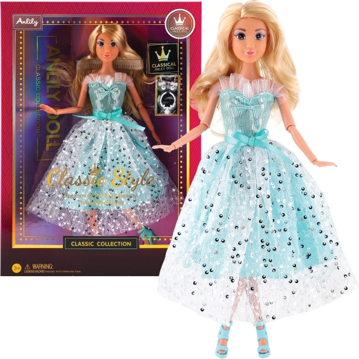 Modische Puppe in langen hellblauen Abendkleidern