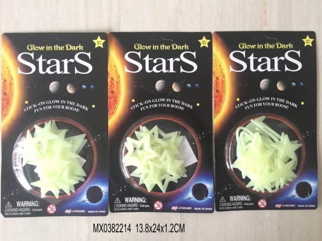 Leuchtende Sternchen an der Wand