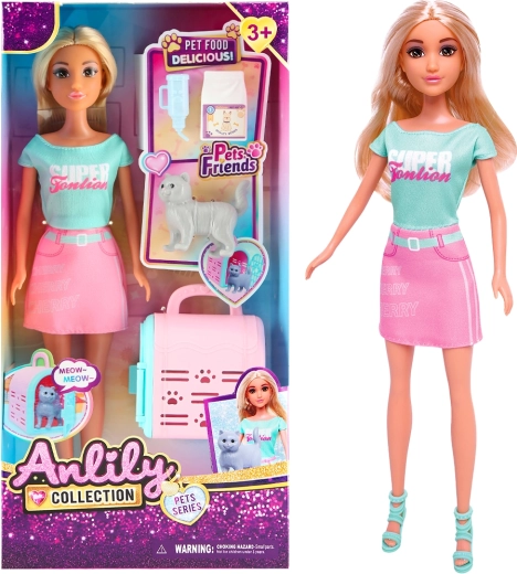 Puppe mit Transportbox und Katze