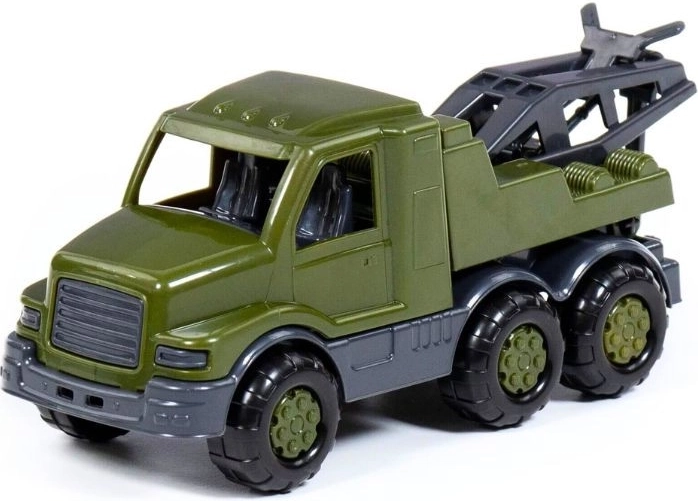 Militärisches Abschleppfahrzeug Maxík
