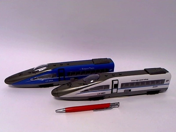 Personenzug mit Licht und Sound, 28 cm – 1 Stück