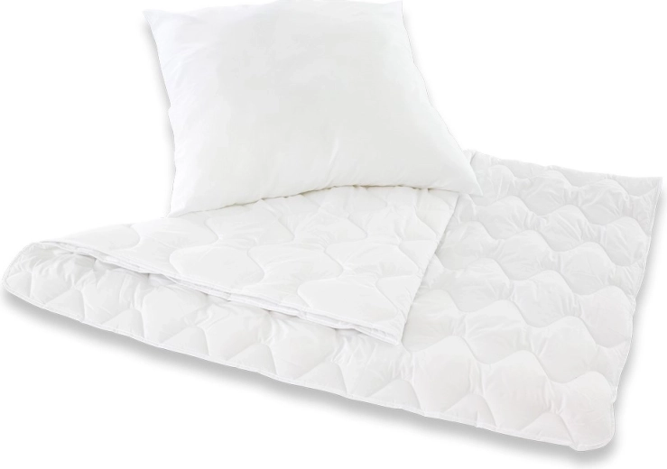Träumeland Set aus Bettdecke und Kissen Märchenweich 135 × 200 cm + 80 × 80 cm
