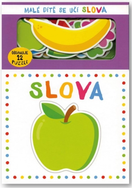 Kleines Kind lernt Wörter mit Einlegepuzzle - Svojtka & Co.