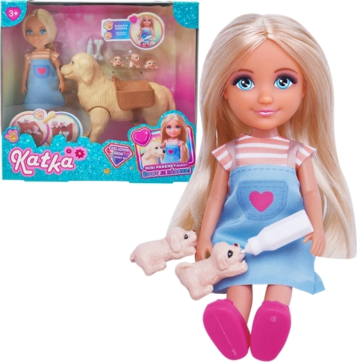Puppe Katka mit niedlichem Hund