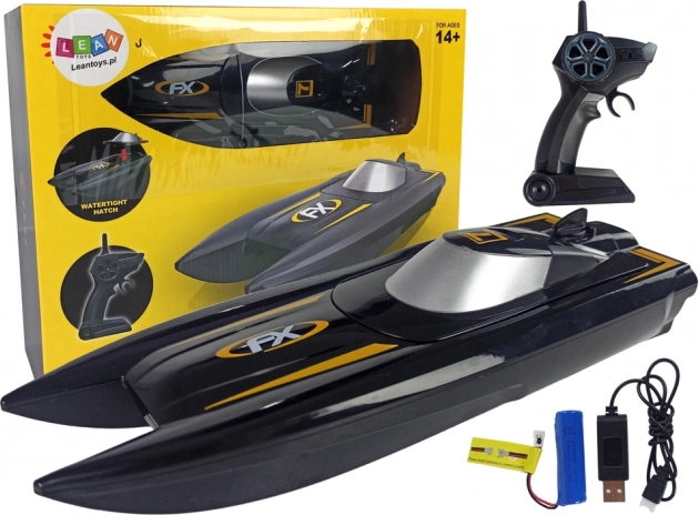 RC Rennboot 1:47, 2,4 GHz, Reichweite 50 m