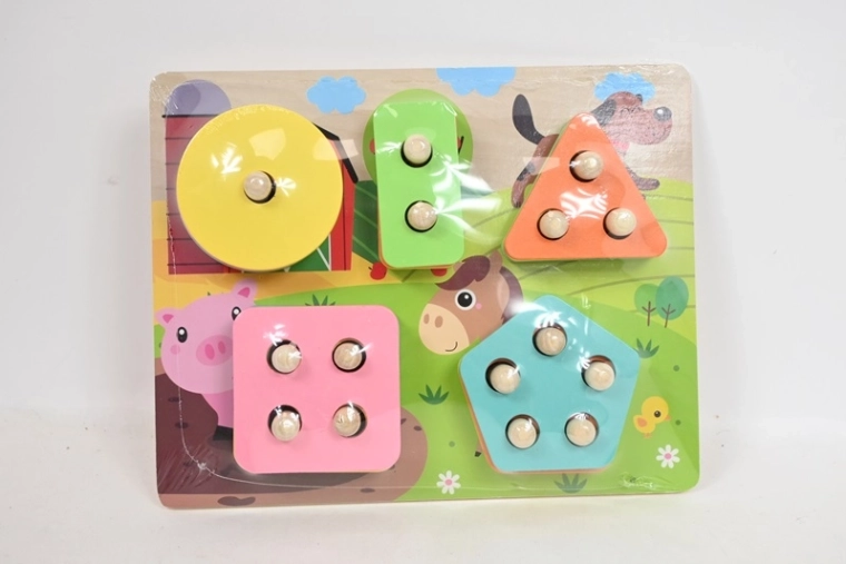 Holzeinlegepuzzle mit geometrischen Formen von SmilyPlay