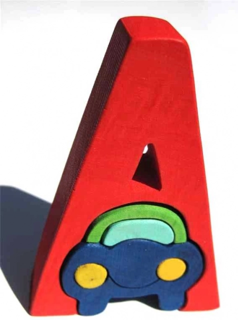 Holzbuchstabe A mit Auto für Kinder
