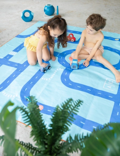 Quut Kinderhandtuch und Spielmatte Straßen XL 180 × 180 cm