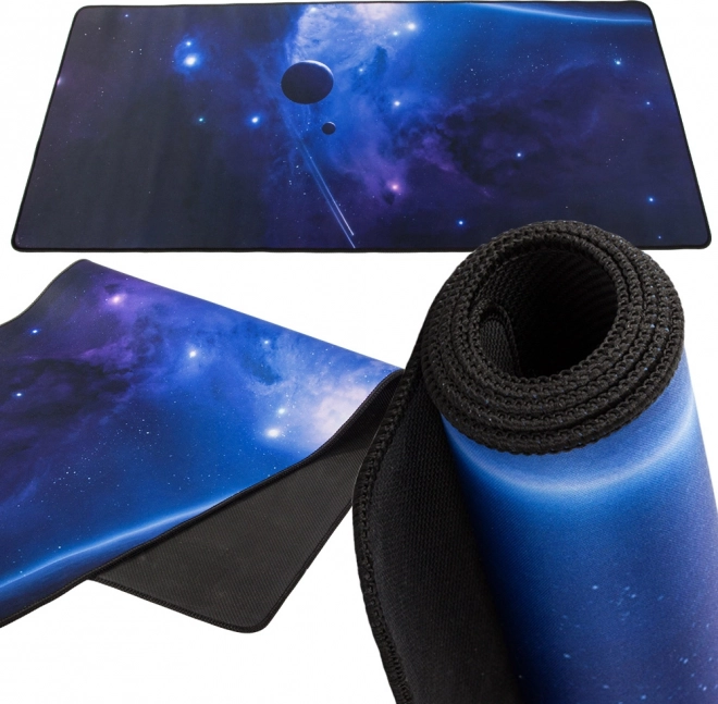 Großes Mauspad mit Galaxie-Motiv 90 × 40 cm